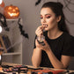 Realistische Vampirzähne für ein Halloween-Kostüm