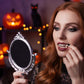 Realistische Vampirzähne für ein Halloween-Kostüm